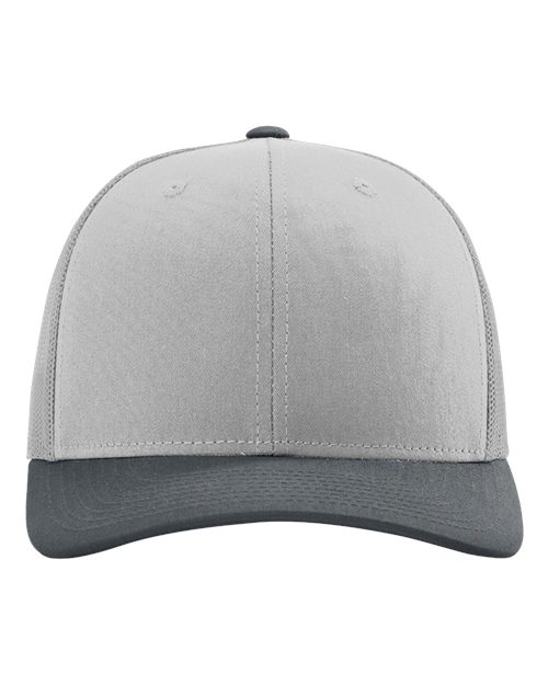 Baseball cap in light gray with dark gray brim and small ventilation eyelets