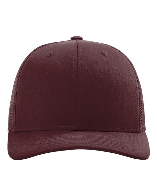 Baseball cap in burgundy with curved brim and stitched crown panels.